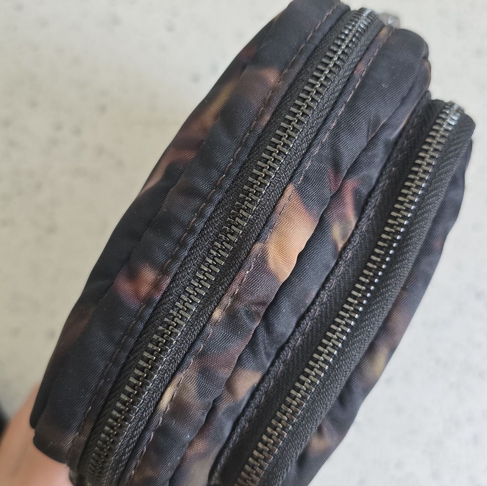 SOLD ♡ | Tortoise Crossbody - Picture 8 of 13